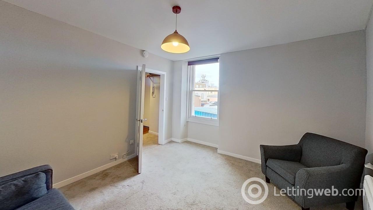 Flat Leith Walk in Edinburgh