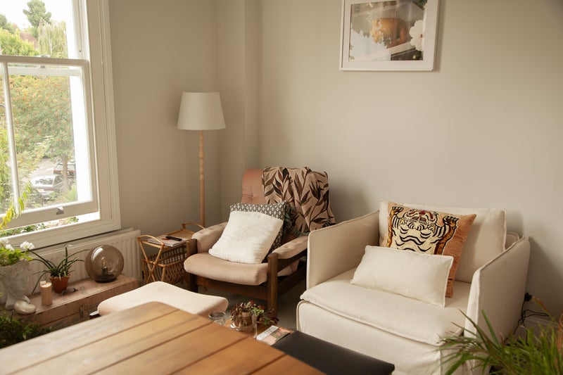 Flat Lauriston Road in Greater London
