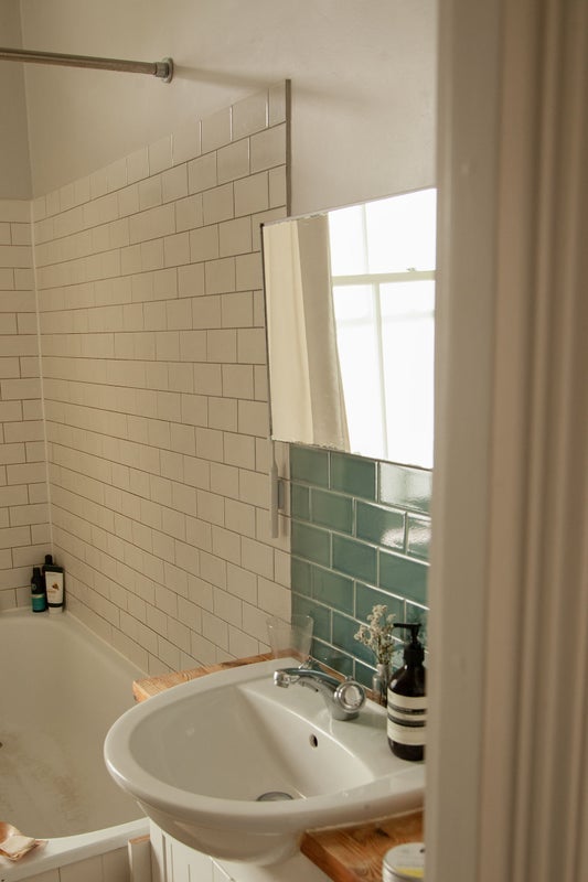 Flat Lauriston Road in Greater London
