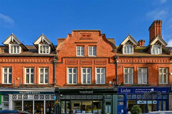 Flat St Leonards Road in Windsor
