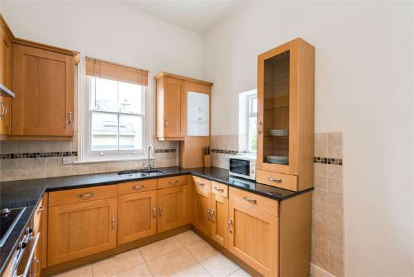 Flat Warwick Avenue in City of Westminster