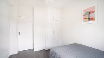 Room Cambridge Heath Road in Greater London