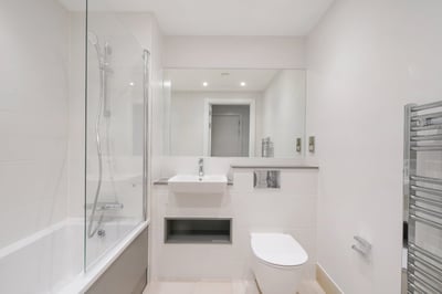 Flat Nicholsons Lane in Maidenhead