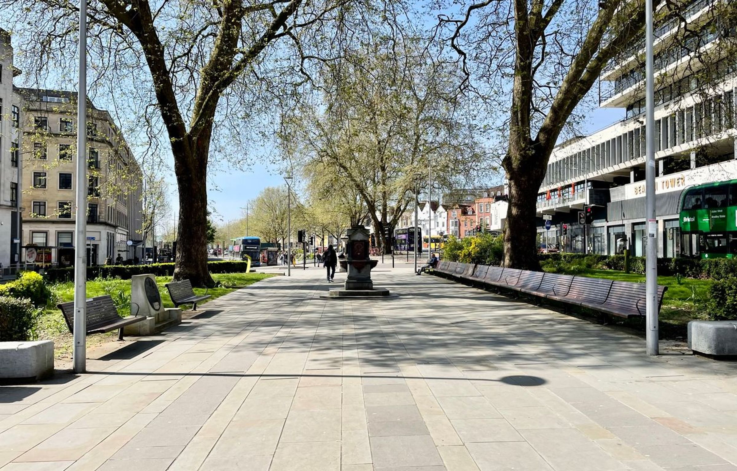 Flat Marsh Street in Bristol