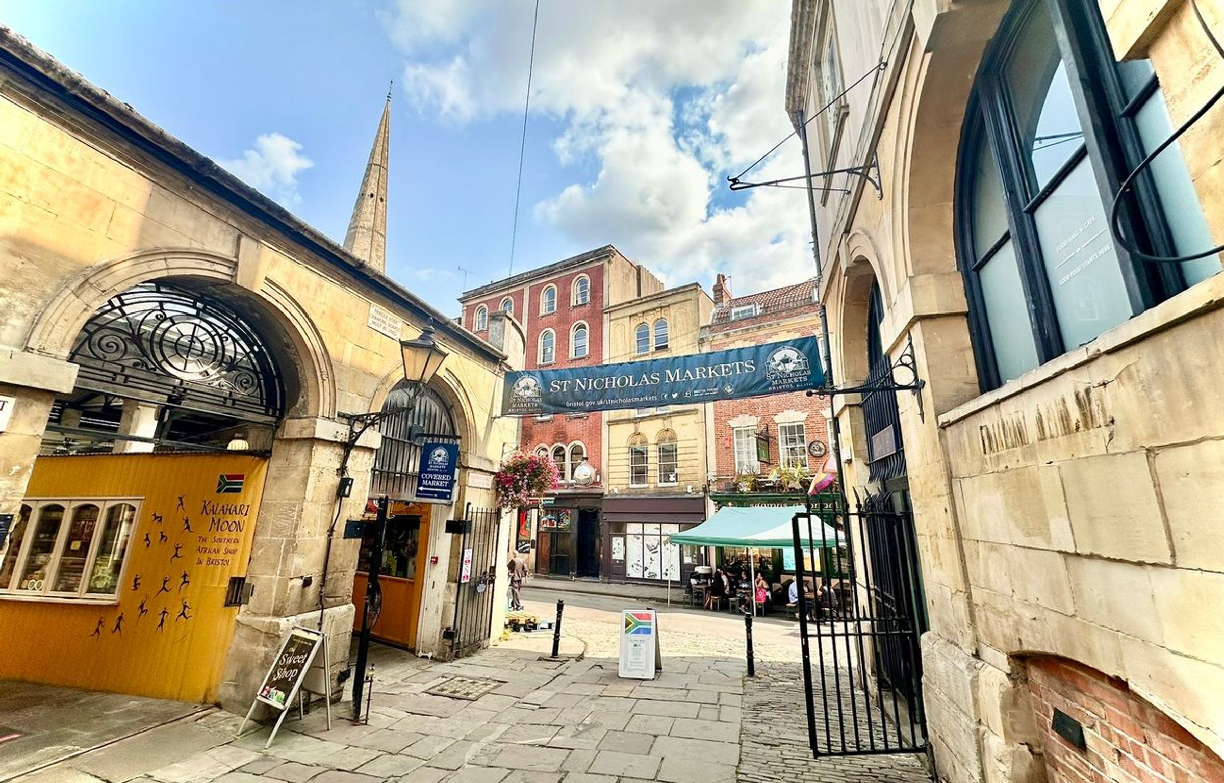 Flat Marsh Street in Bristol