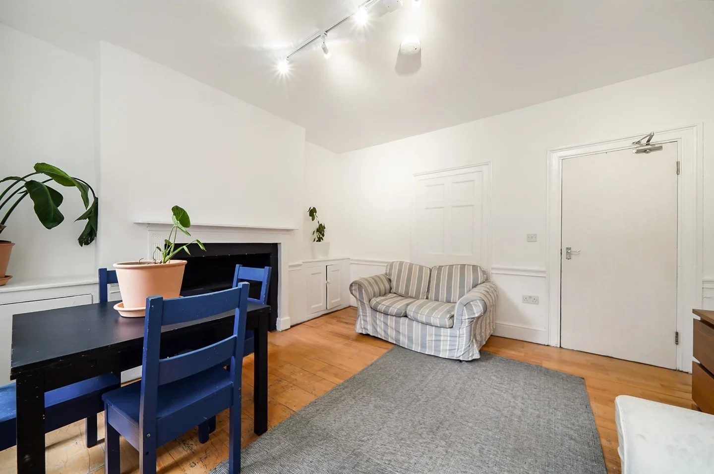 Flat Arlington Road in Greater London