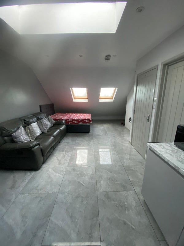 Flat Homefield Gardens in Greater London