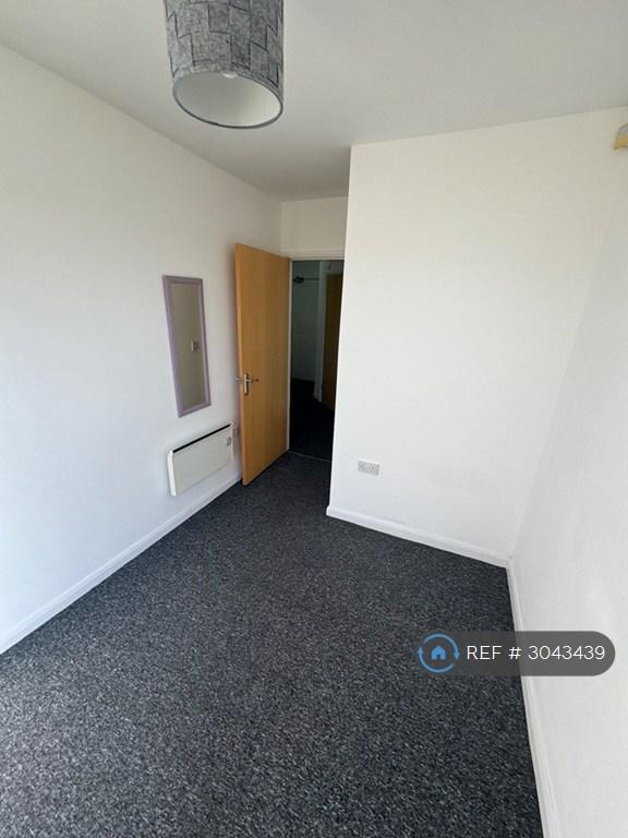 Flat King Street in Tameside