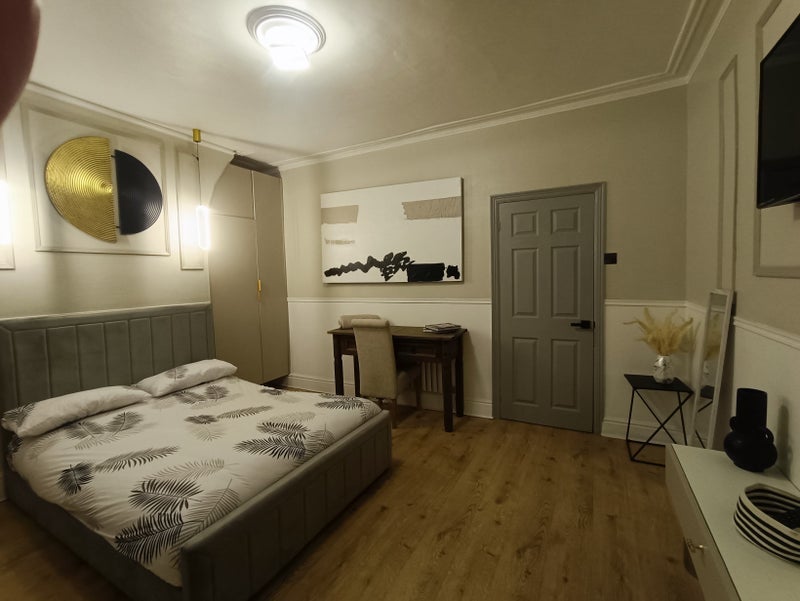 Room Well Brow Road in Liverpool