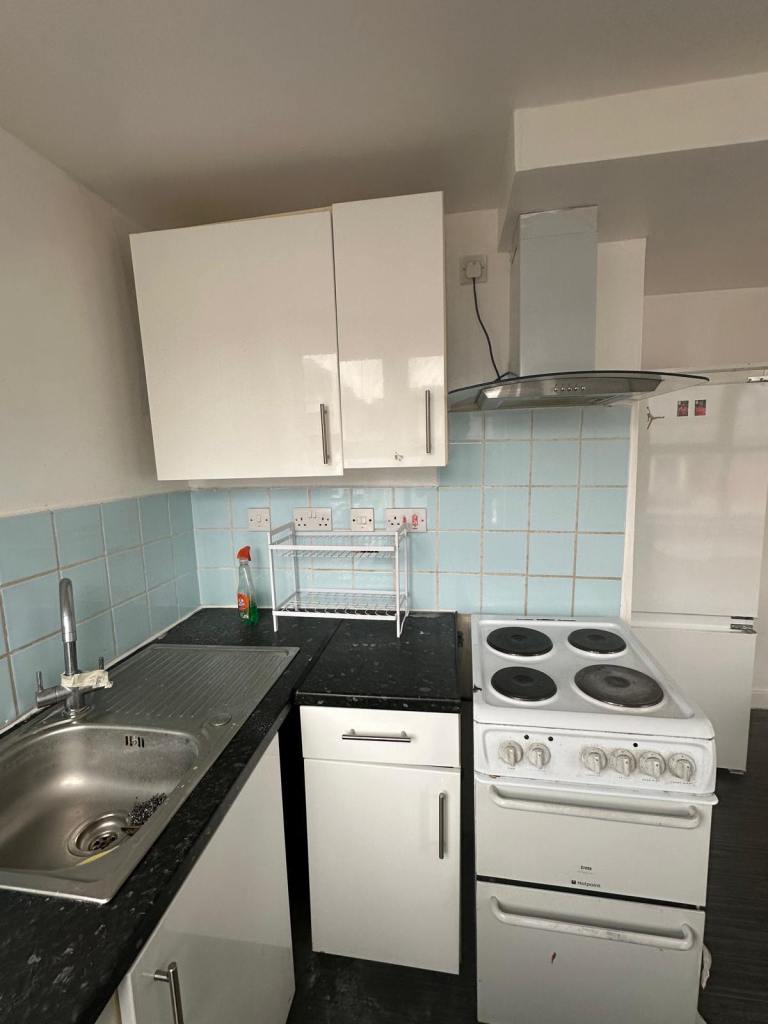 Flat Dunstable Road in Luton