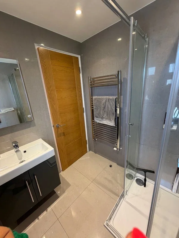 Room Wood Close in Greater London