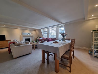 Flat Bennett Street in Bath