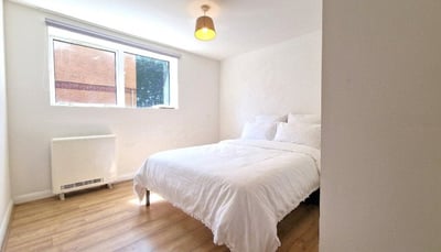 Flat Milliners Way in Luton