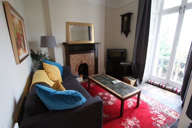 Room Warwick Road in Bristol