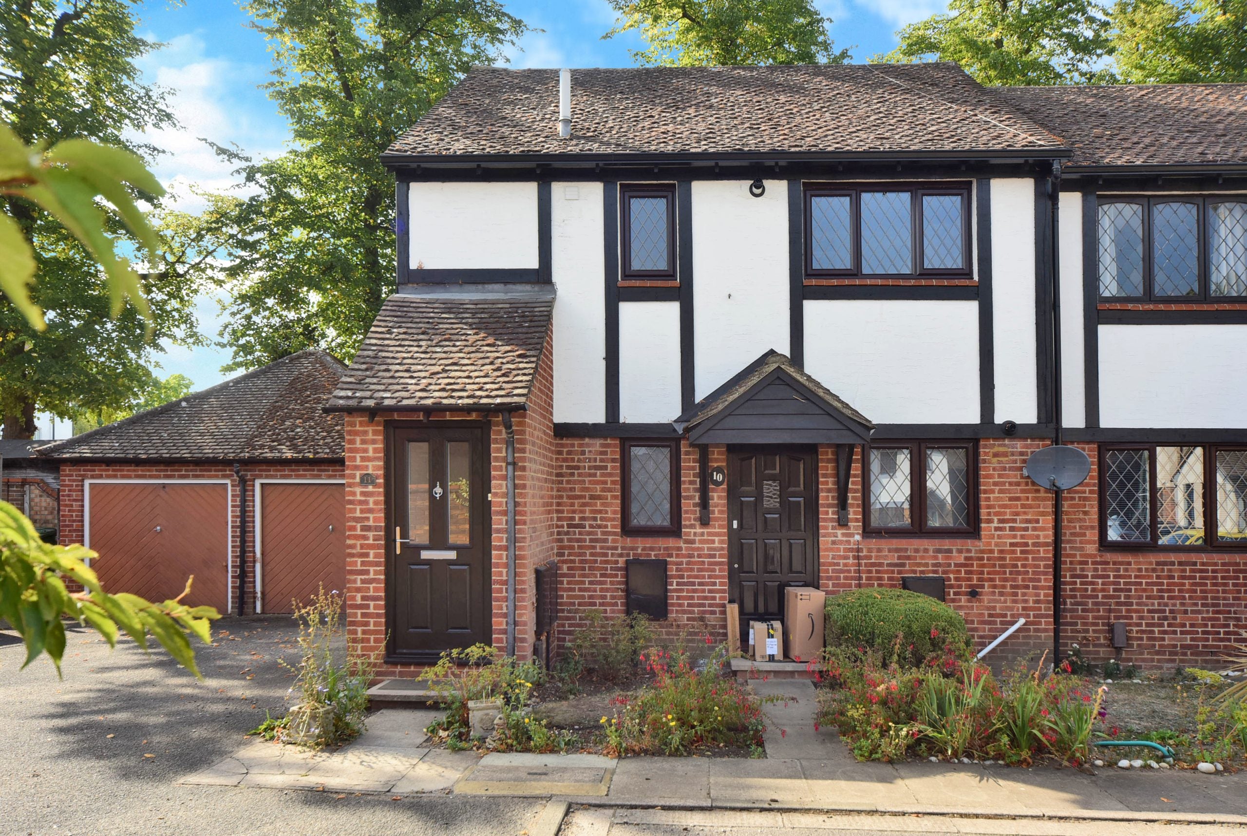 Flat Kings Chase in Walton on Thames