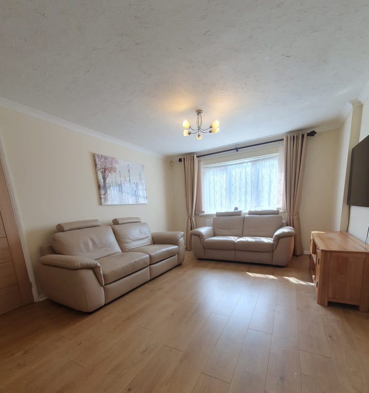 Room Kings Close in Greater London