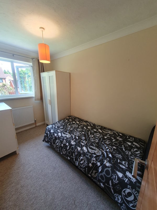 Room Kings Close in Greater London