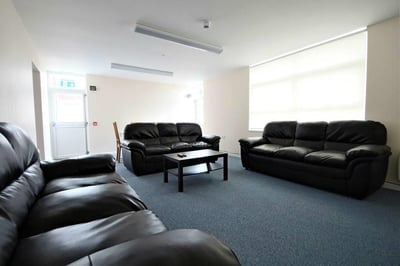Room Beach Road in Newhaven