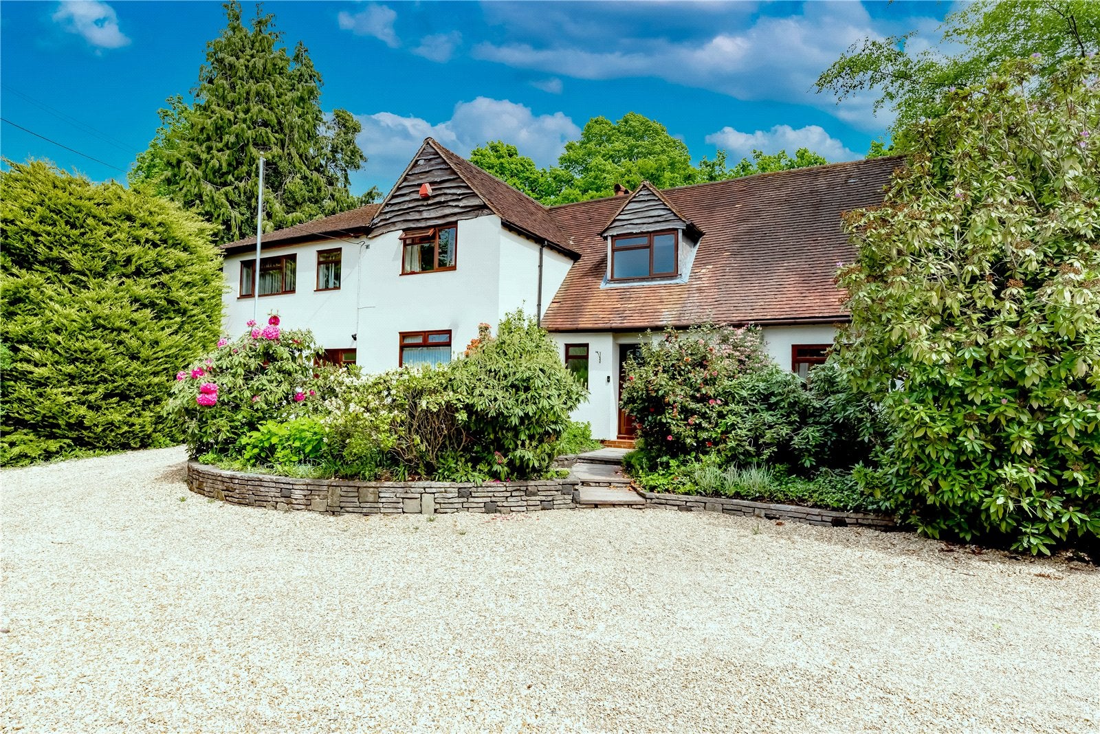 House Frimley Road in Guildford