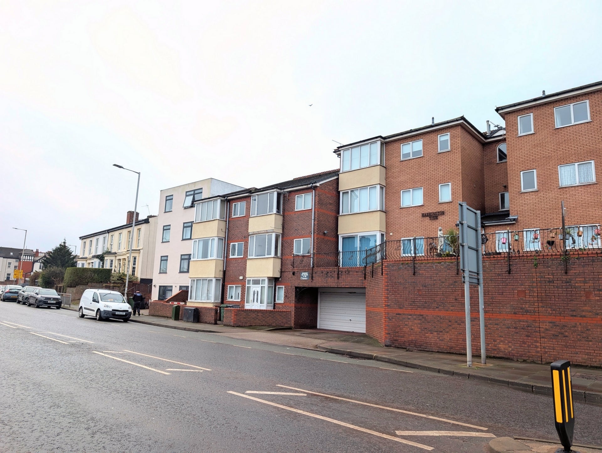 Flat Seabank Road in Wallasey