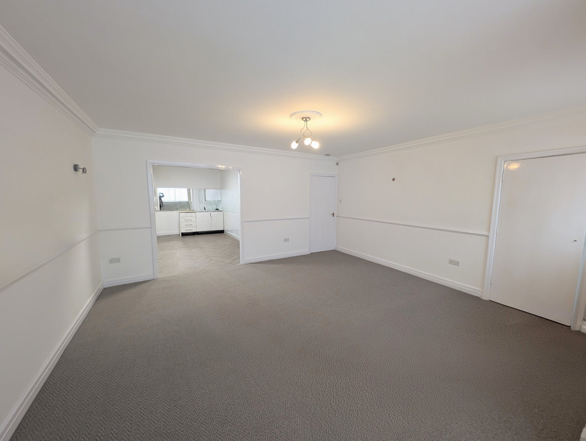 Flat Seabank Road in Wallasey