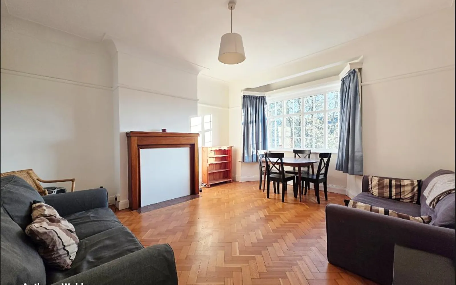 Flat Hazelwood Lane in London