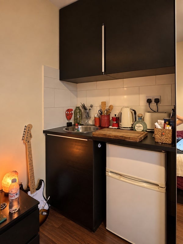 Room St Mary's Road in Greater London
