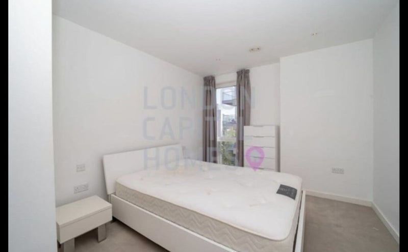 Flat Devan Grove in Greater London