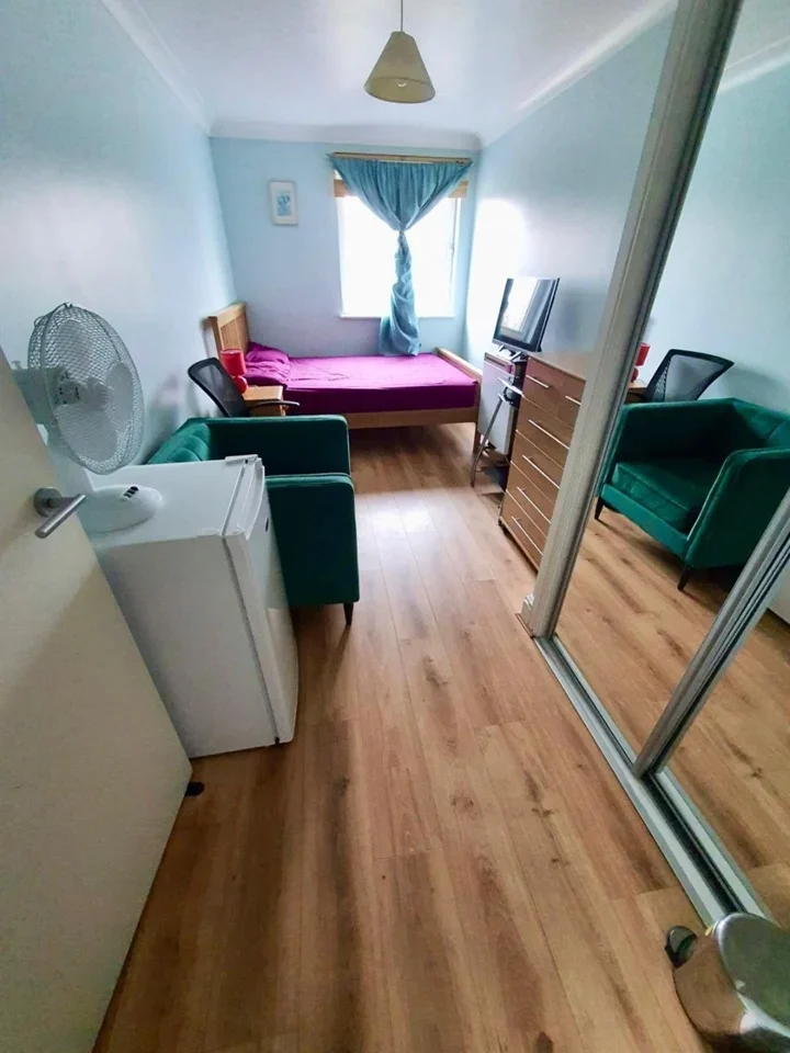Room The Broadway in Greater London