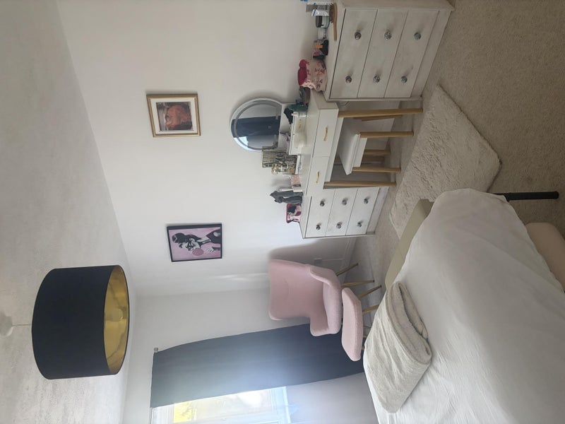 Room Upton Close in Slough