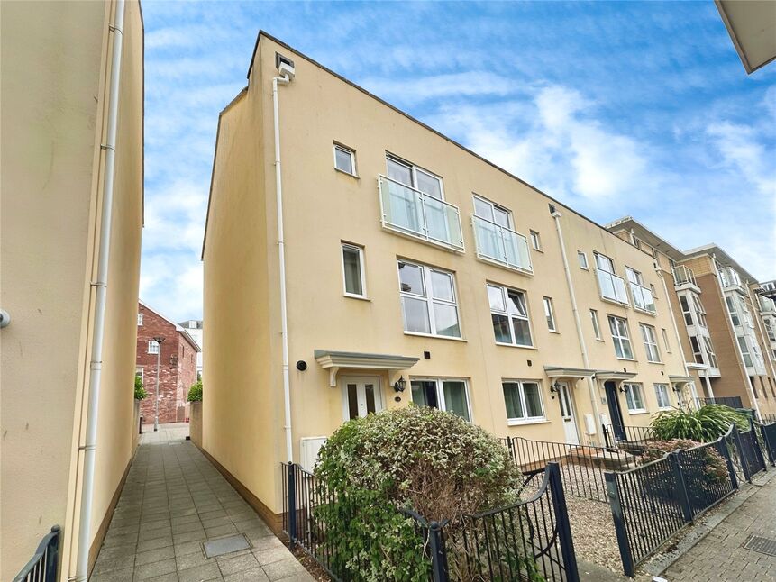 House Richmond Court in Exeter