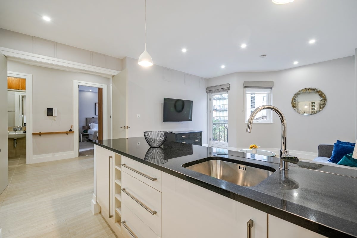 Flat Westbourne Grove in City of Westminster