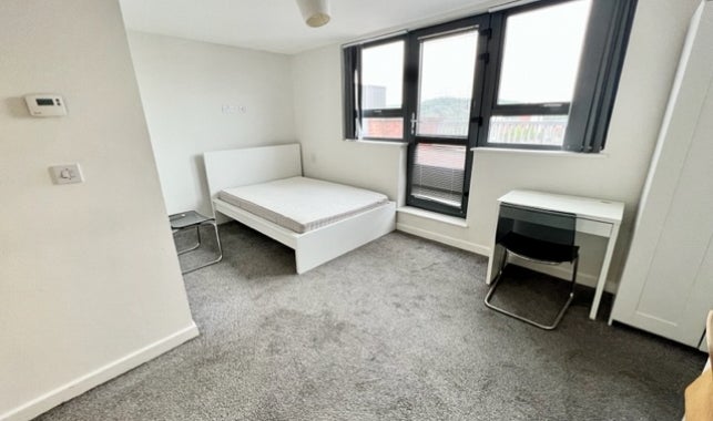 Flat Arundel Street in Sheffield