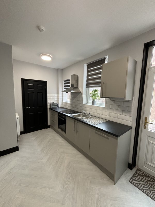 Room Victoria Road in Doncaster