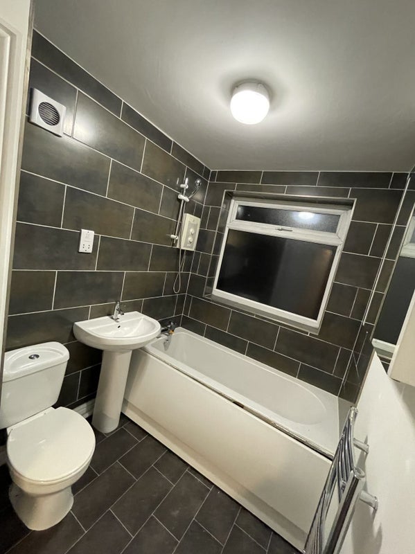 Room Birkin Avenue in Nottingham