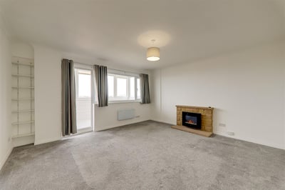 Flat Boundary Road in Worthing