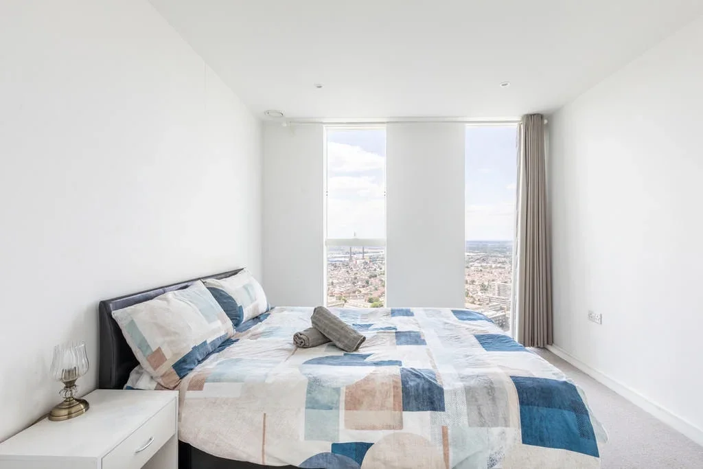 Flat Bedford Park in Greater London