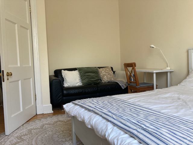 Room Easter Road in City of Edinburgh