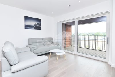 Flat Thonrey Close in Greater London
