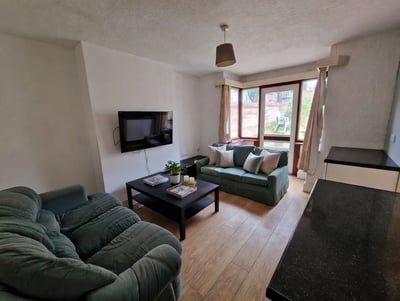 Flat Harrington Drive in Nottingham