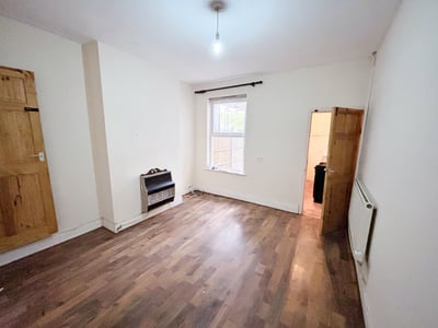 Flat Madeley Road in Birmingham