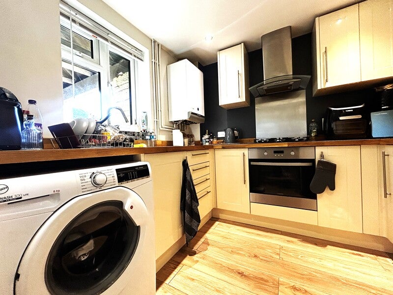 House Campden Close in West Oxfordshire