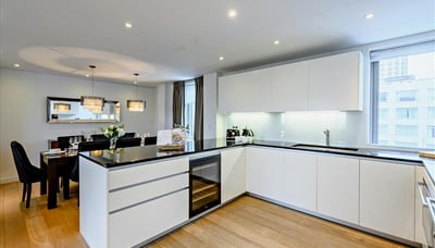 Flat Merchant Square in London
