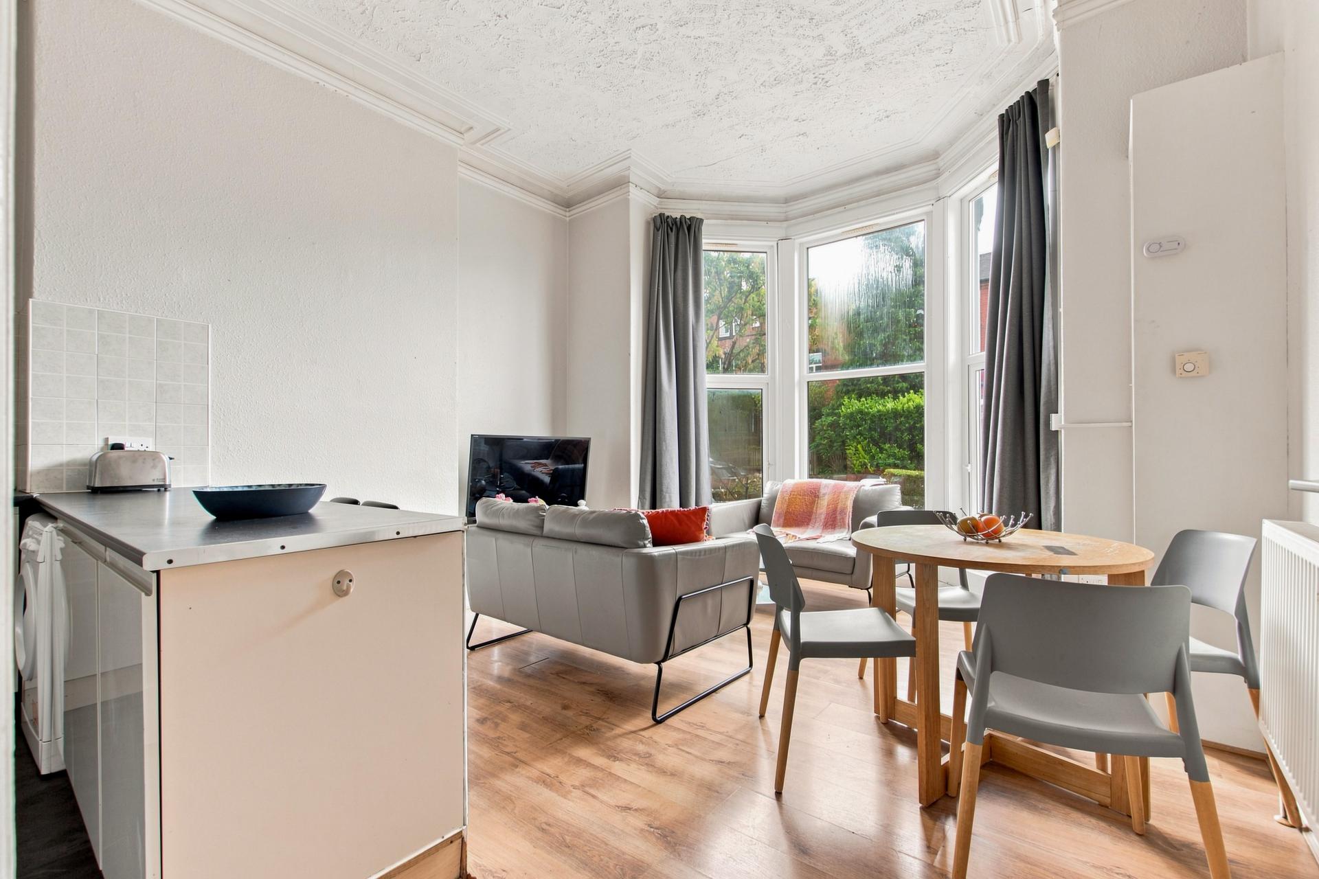 Flat Kelso Road in Leeds