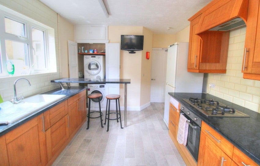 Room Lushington Lane in Eastbourne