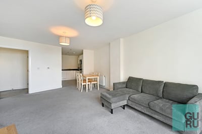 Flat Gayton Road in Greater London