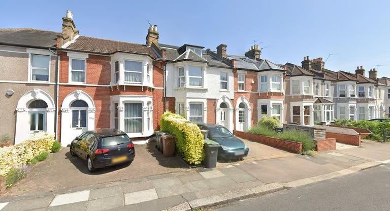 Room Minard Road in Greater London