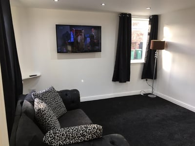 Room Cardigan Street in Preston