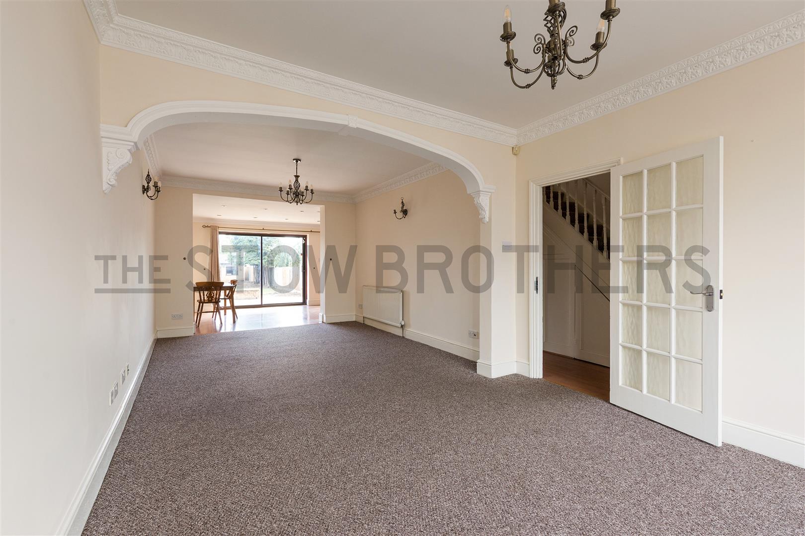 House Roding Lane North in Greater London