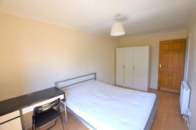 Room Wincheap in Canterbury